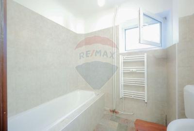 De vânzare apartament cu 2 camere, parter, parcare inclusă, central - 7