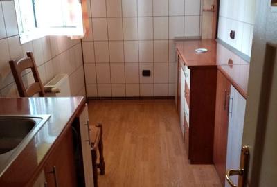 Apartament cu 3 camere semidecomandat în Central - 3