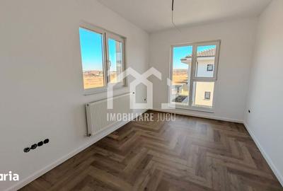 Casă cu 5 camere cu Teren 500 Mp în Jucu - 3