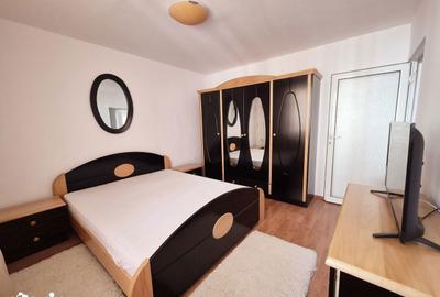 Apartament cu 4 camere decomandat în Central - 3
