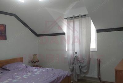 Casă cu 5 camere cu Teren 1100 Mp în Poiana - 1