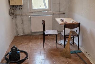 Apartament cu 3 camere semidecomandat în Horia - 7