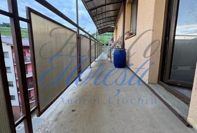 UNICAT, Apartament 6 camere 165mp, Zona Eroilor - 14