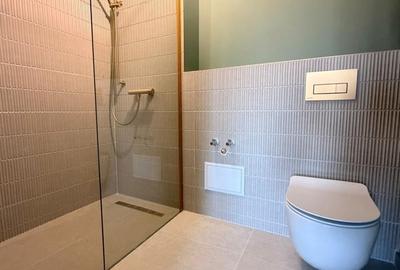 Apartament cu 4 camere semidecomandat în Rahova