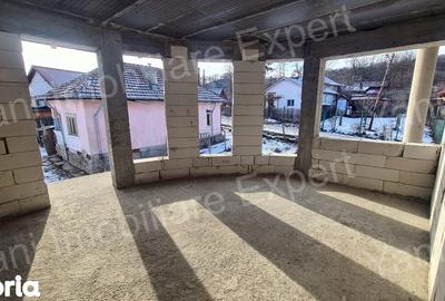 Casă cu 4 camere cu Teren 723 Mp în Central - 19