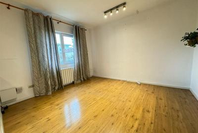 Casa cu destinatie servicii cu acces public, 220 mp, parcari, zona Iulius Mall - 2