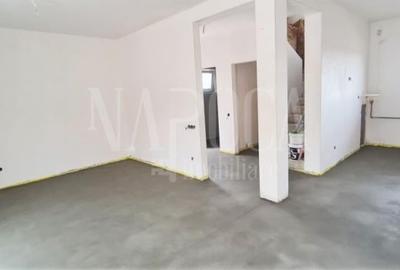 Casa 4 camere de vanzare in Dezmir