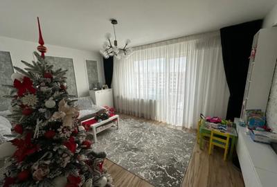 Apartament cu 2 camere decomandat, mobilat în Tractorul - 3