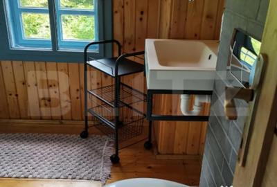 Casă cu 5 camere în Central - 2