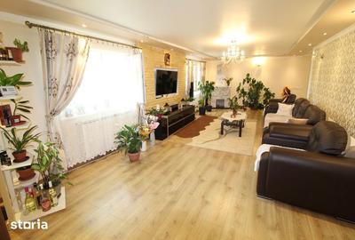 Casă cu 5 camere cu Teren 1413 Mp în Central - 12