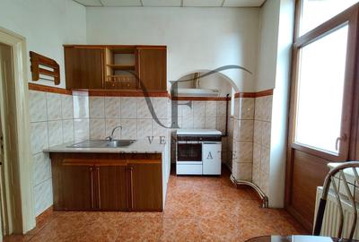 Apartament cu 3 camere circular în Calea Călărașilor - 30