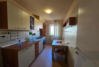 Apartament cu trei camere zona centrala - 4