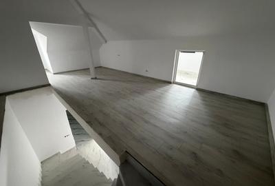 Duplex cu 3 camere cu Canalizare în Central - 11