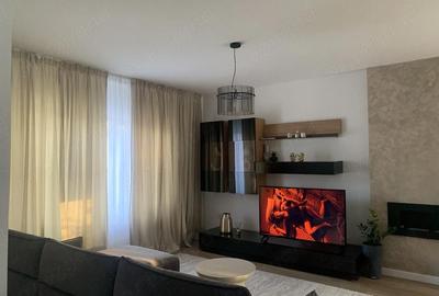 Casă cu 4 camere cu Teren 250 Mp în Exterior Vest