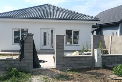 Casă cu 3 camere în Sânandrei - 6