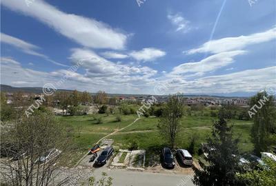 Apartament cu 2 camere decomandat, mobilat în Vasile Aaron - 13