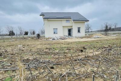 Casă cu 5 camere cu Canalizare în Oncea - 3