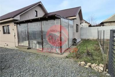 Casă cu 4 camere cu Teren 690 Mp în Corbu - 3