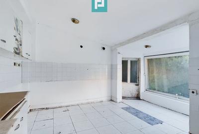 Apartament cu 3 camere semidecomandat în Central - 2