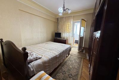 Apartament cu 3 camere decomandat în Central - 2