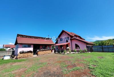 Casă individuală cu 4 camere cu Teren 4037 Mp în Samarinești - 3