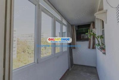 Apartament cu 3 camere semidecomandat în Baba Novac