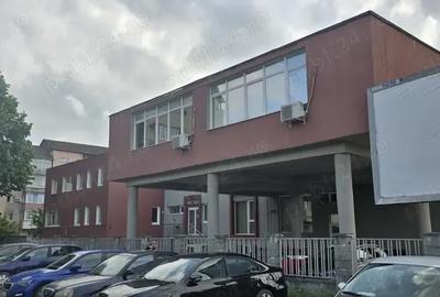 Spațiu comercial, de 250 mp, în Central - 3