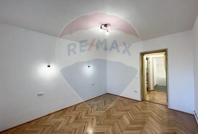 Apartament cu 2 camere, etaj 1,  str. Ceferistilor Apartament cu 2 camere, etaj 1,  str. Ceferistilor - 7