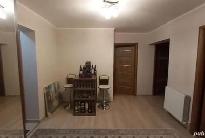 Apartament cu 4 camere decomandat în Central - 2