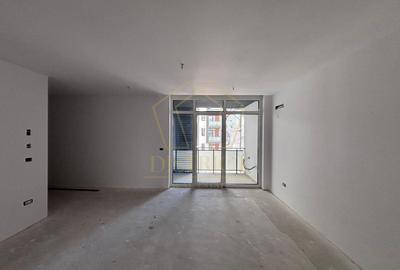 Apartament cu 2 camere decomandat în Aradului