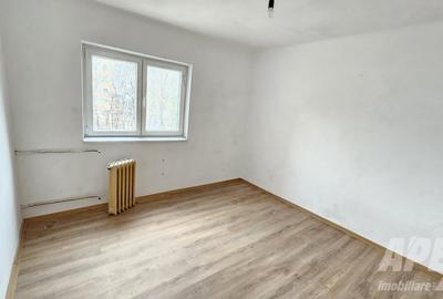 Apartament 2 camere de vanzare - 3