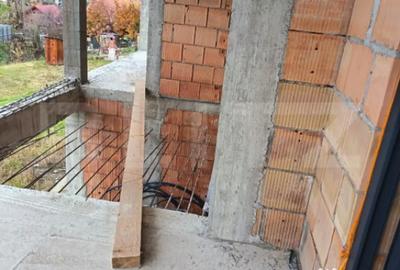 Casă cu 3 camere cu Teren 500 Mp în Central - 7