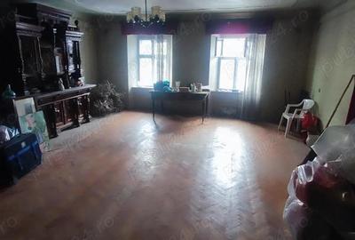 Apartament cu 3 camere decomandat în Central - 3