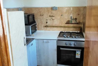 Inchiriez apartament 3 camere - 10