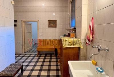 Apartament cu 6 camere semidecomandat în Unirii - 9