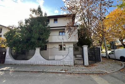 Spațiu comercial, de 400 mp, în Victoriei - 7