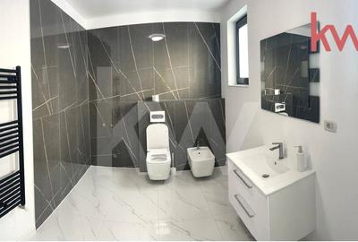 Casa moderna spatioasa, luminoasa si confortabila - 9