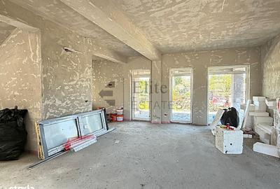 Casă cu 4 camere în Spitalul Județean - 12