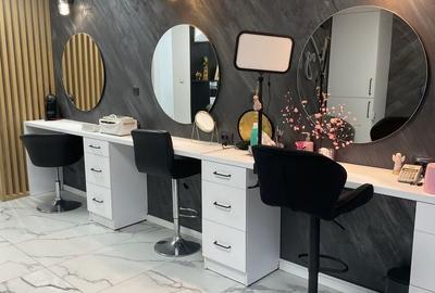 Spațiu comercial, de 50 mp, în Central - 3