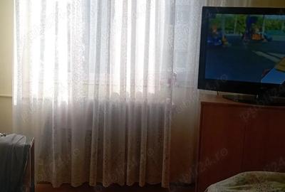 Garsonieră decomandată în Uzina 2 - 2