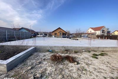 Teren de 704 mp, în Sânmihaiu Român - 1