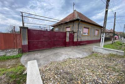 Casa cu 3 camere si teren mare in Diosig - 5