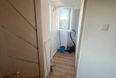 Apartament decomandat în Rovine - 1