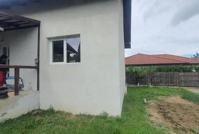 Casa de vanzare Valea Geamana - suprafata teren = 300 mp - 2