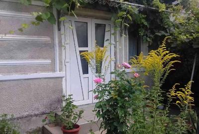 Casă cu 3 camere cu Teren 850 Mp în Central - 2