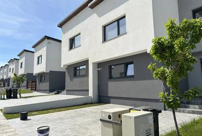Duplex cu 5 camere cu Canalizare în Popas Păcurari - 11
