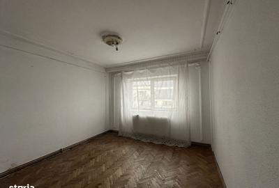 Apartament cu 3 camere decomandat în Nicolina - 2