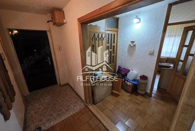 Apartament cu 3 camere decomandat în Central - 3
