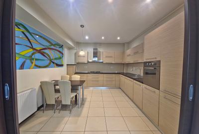 Apartament 3 camere 2 bai lux parcare subterana termen lung zona KM 5 - 5