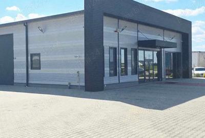 Spațiu comercial, de 585 mp, în Central - 1